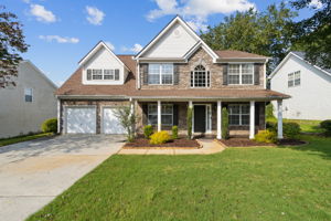 Welcome to 3725 Crescent Walk Lane