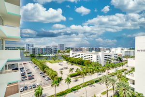 3573 NW 94th Ave, Sunrise, FL 33351, USA Photo 32