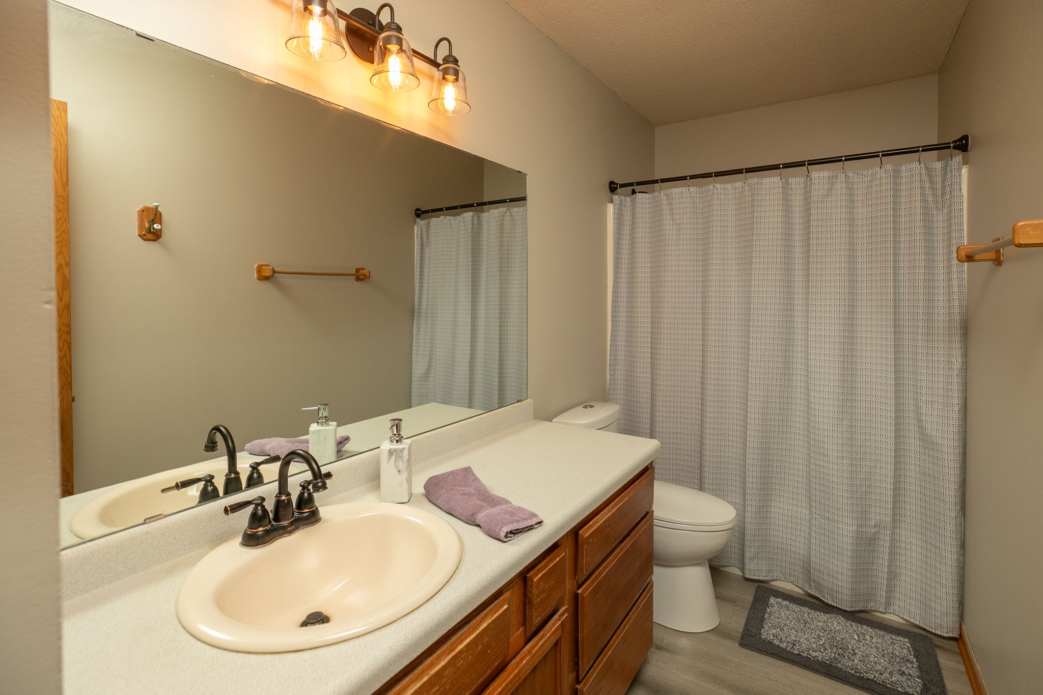 19-Bathroom