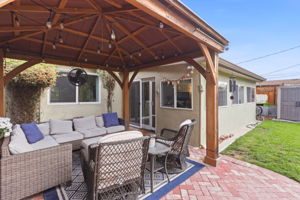 038_F8_3726 Branson Dr
