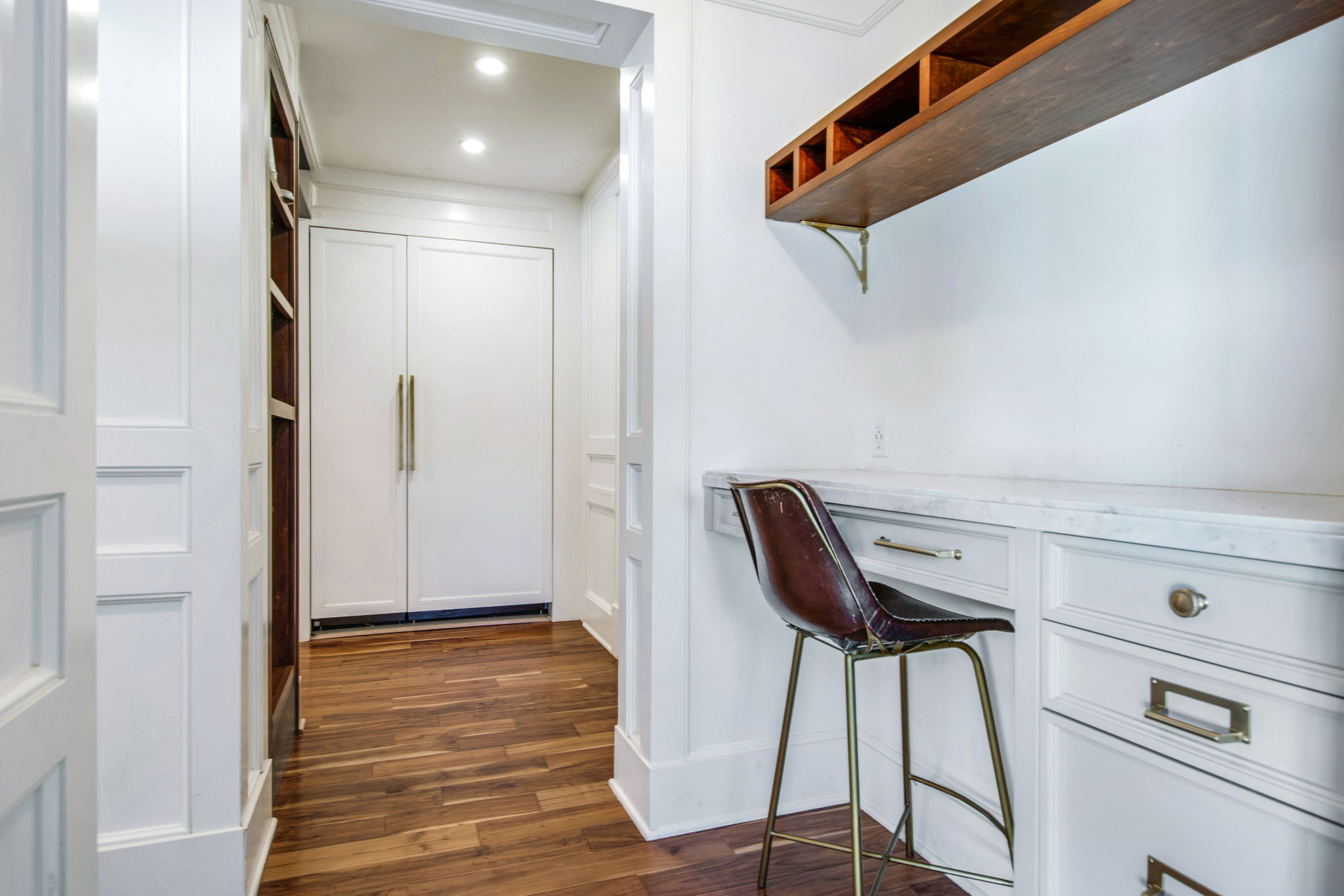 mini study near kitchen