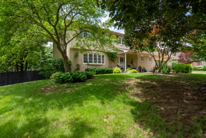  Photo 0