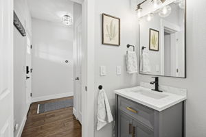  Photo 31