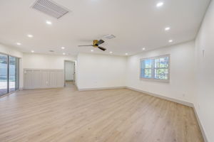 Liberty Square-031