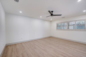 Liberty Square-026