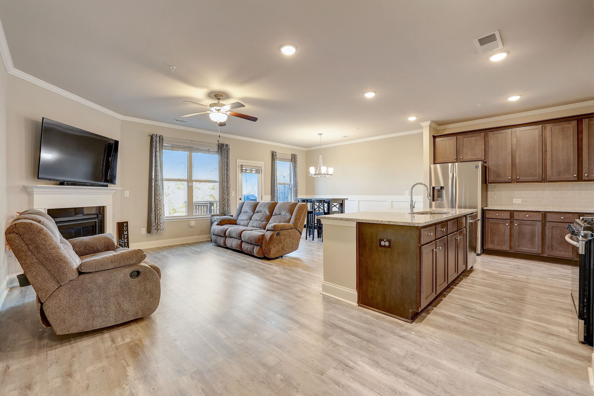 Cherryhill Ln-010