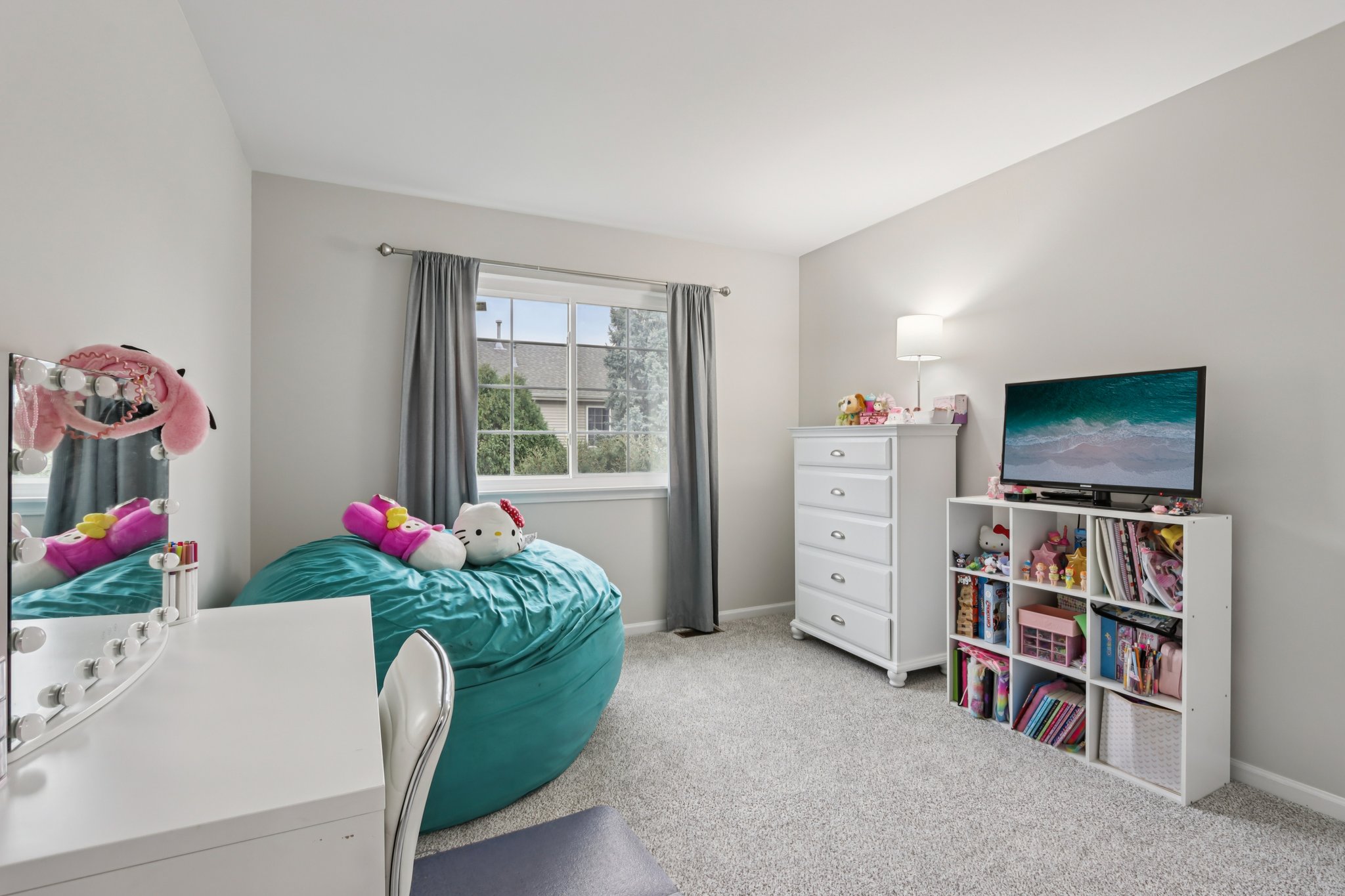 Evergreen Cir-S2211-018.jpg