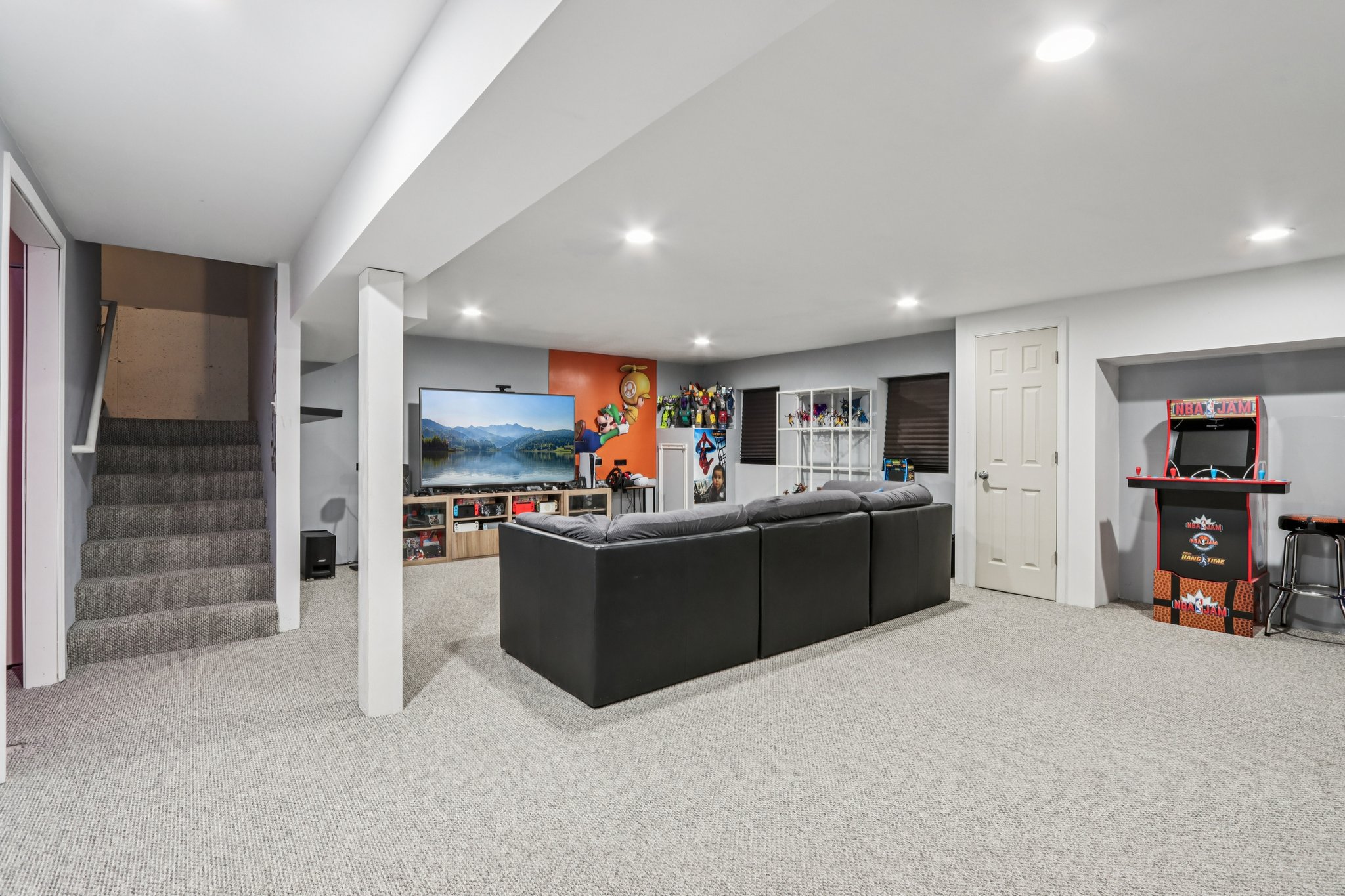 Evergreen Cir-S2211-1-001.jpg