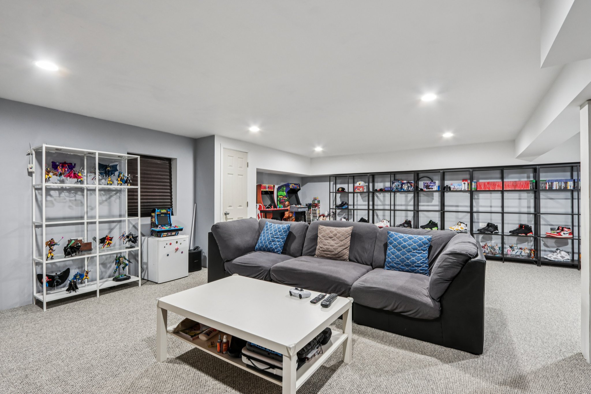 Evergreen Cir-S2211-1-004.jpg