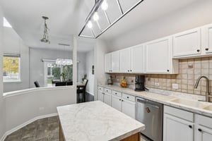 Evergreen Cir-S2211-015.jpg