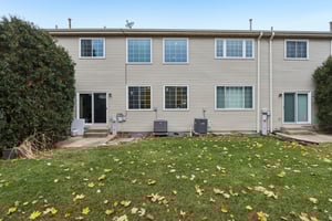 Evergreen Cir-S2211-033.jpg