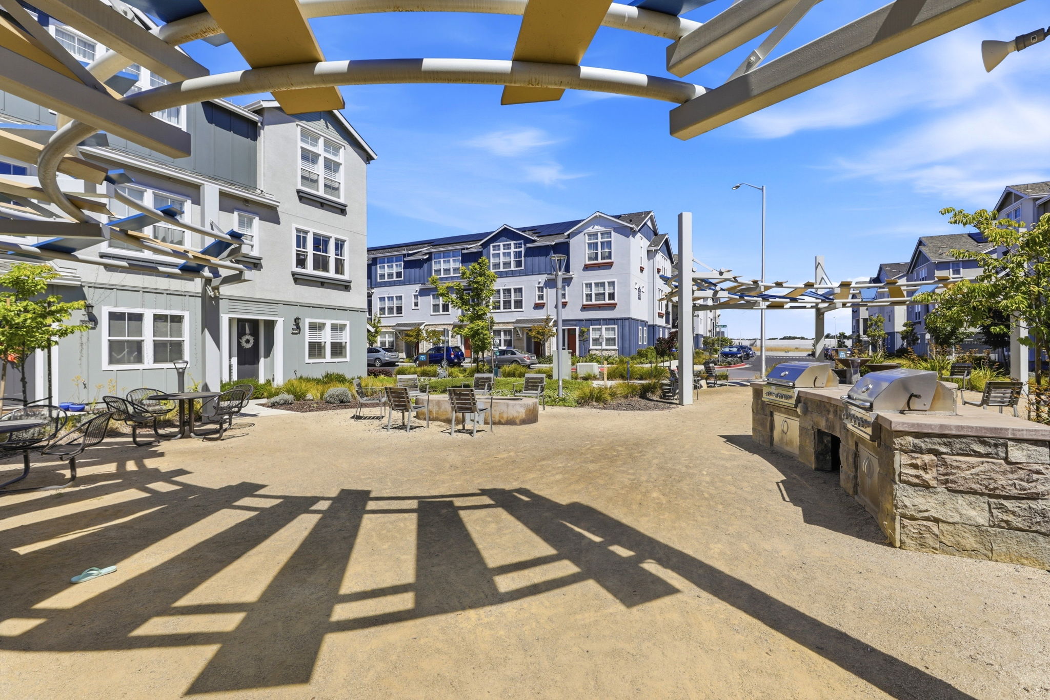 039_F8_37309 Suncrest St