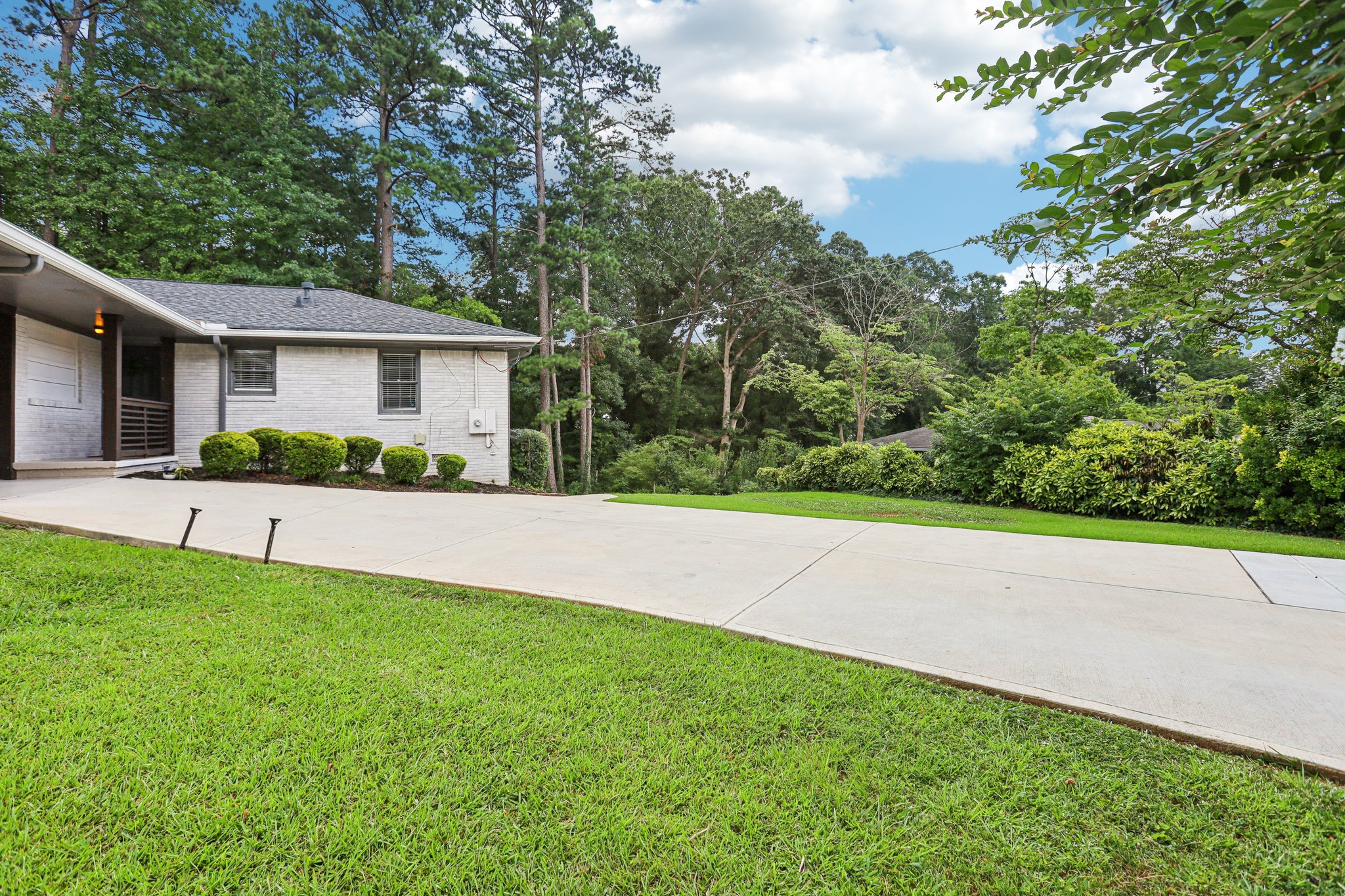 N Druid Hills Rd-S1707-029.jpg