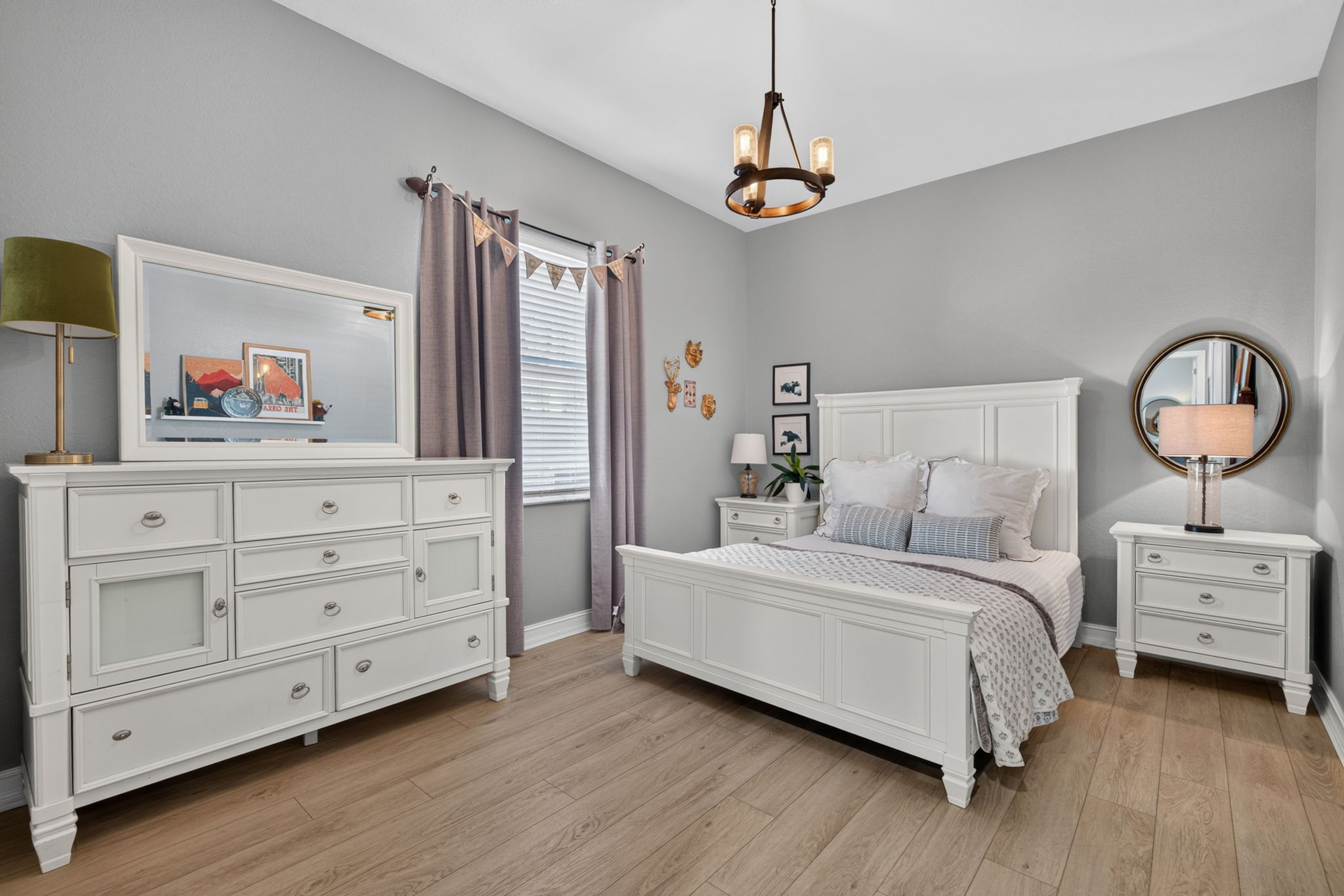 Guest Bedroom 1 - 1 of 2