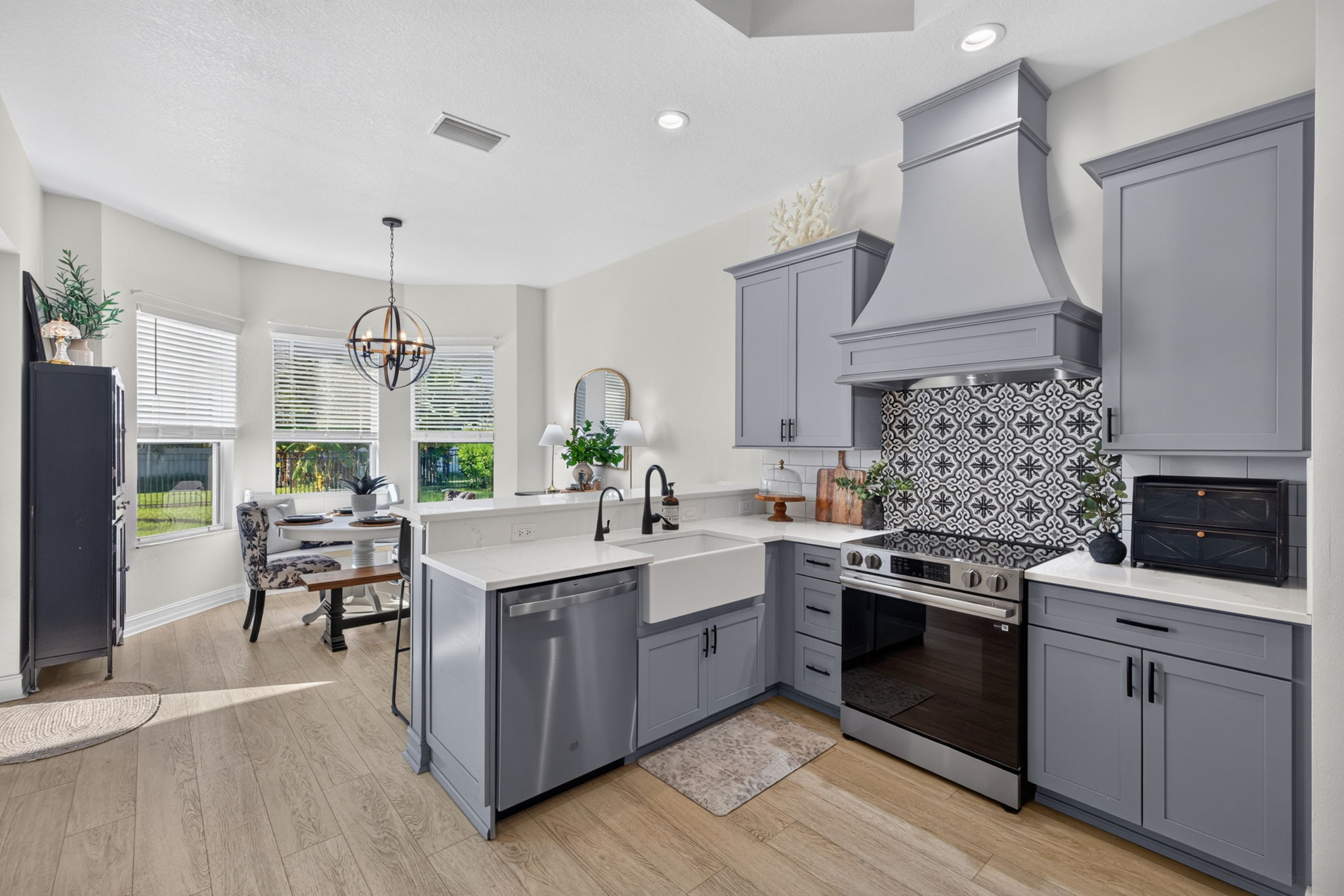 Kitchen 1 of 3