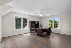 38. Upper bedroom.jpg