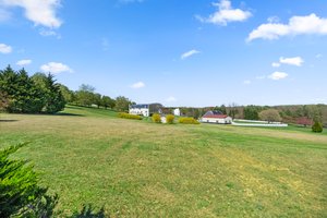 53. Back exterior.jpg