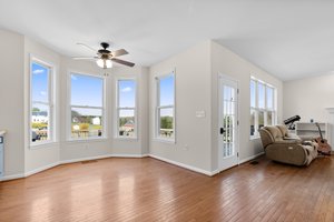 11. Breakfast nook.jpg