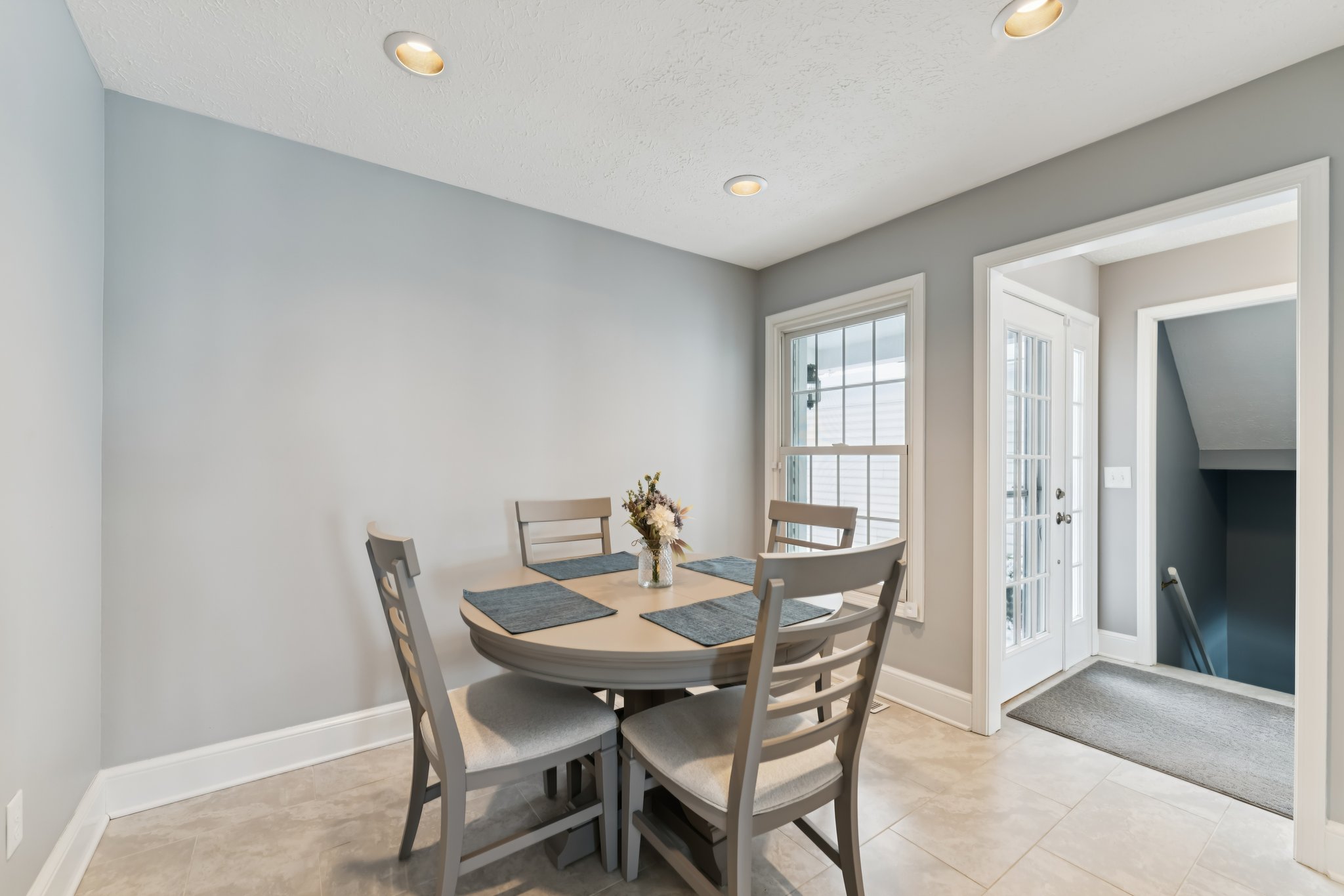 E Lake Rd-S2402-020.jpg