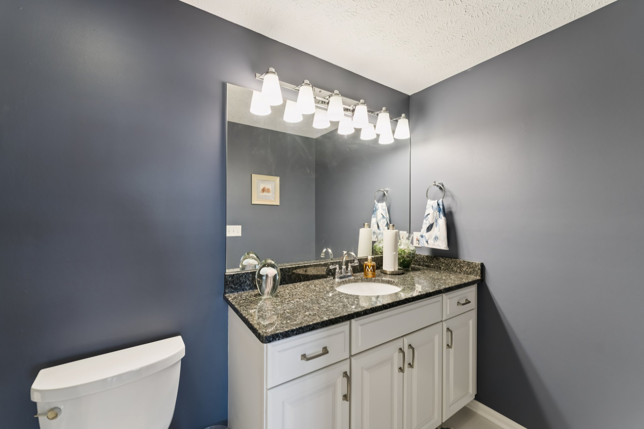 E Lake Rd-S2402-030.jpg