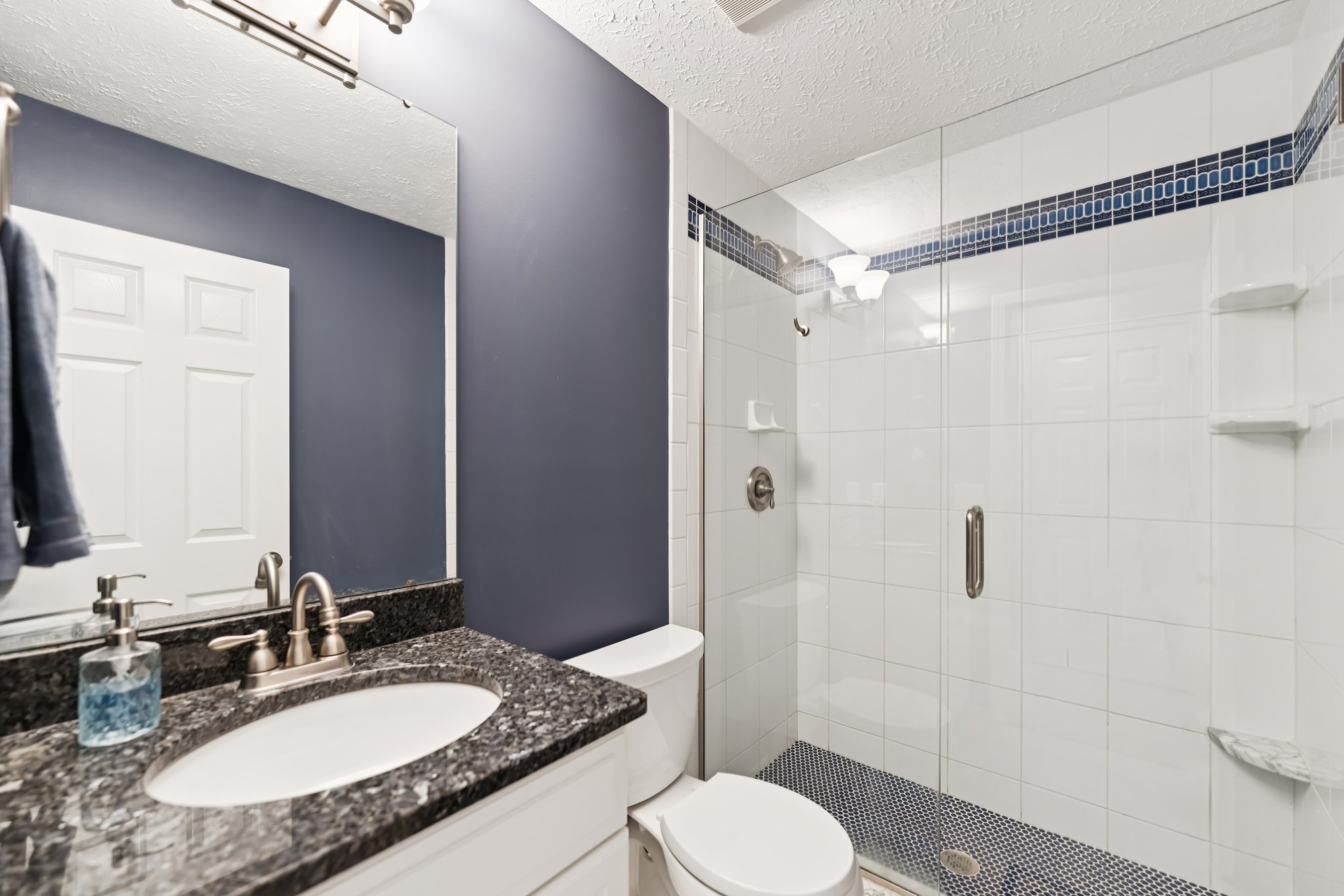 E Lake Rd-S2402-042.jpg