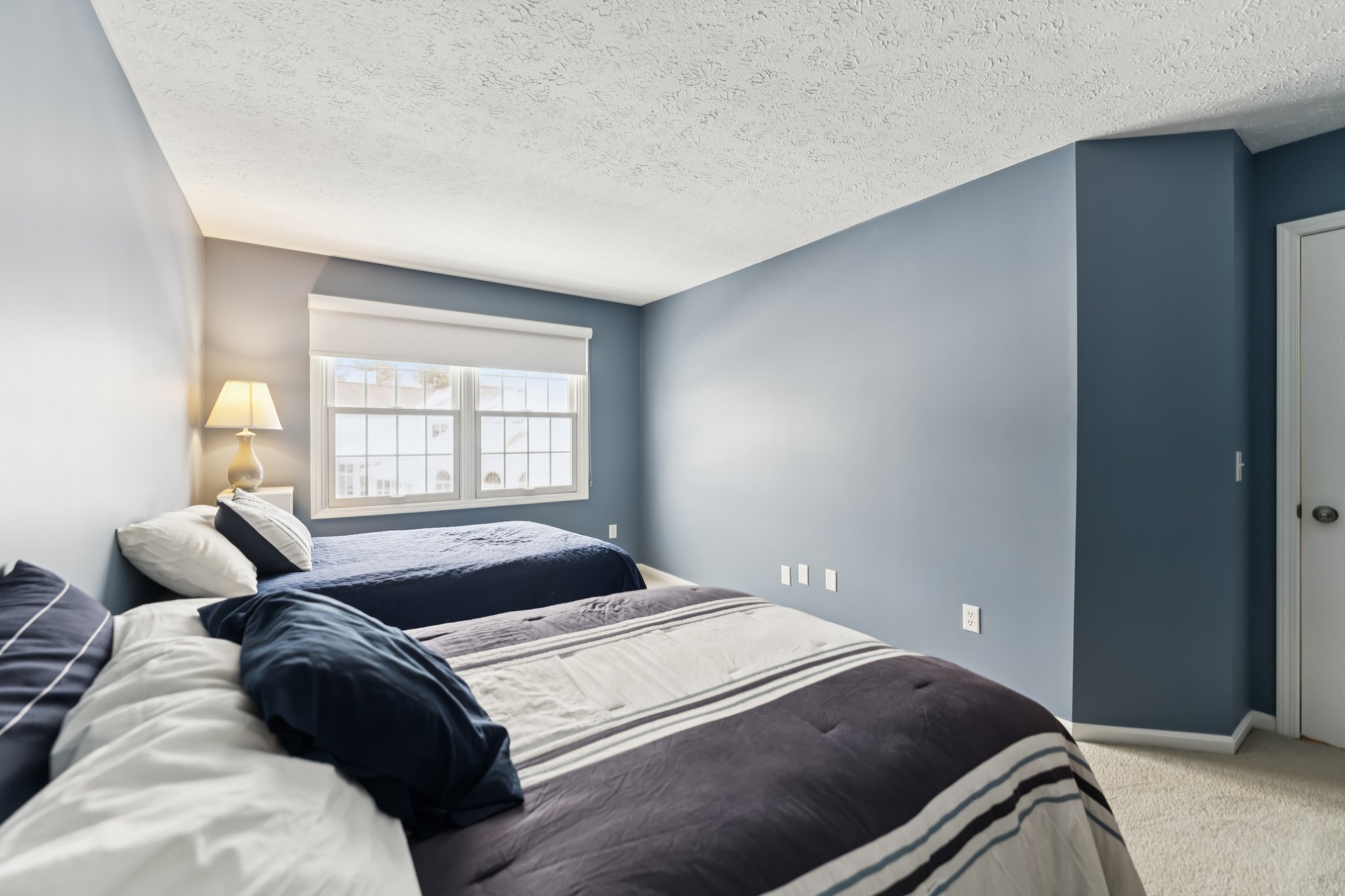 E Lake Rd-S2402-049.jpg