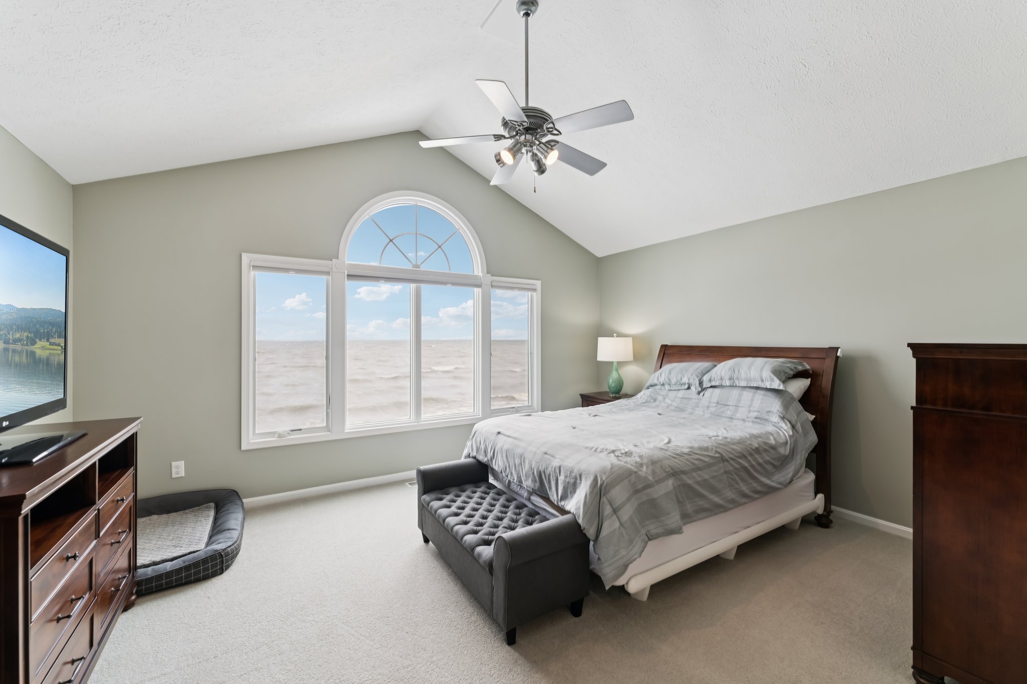 E Lake Rd-S2402-050.jpg