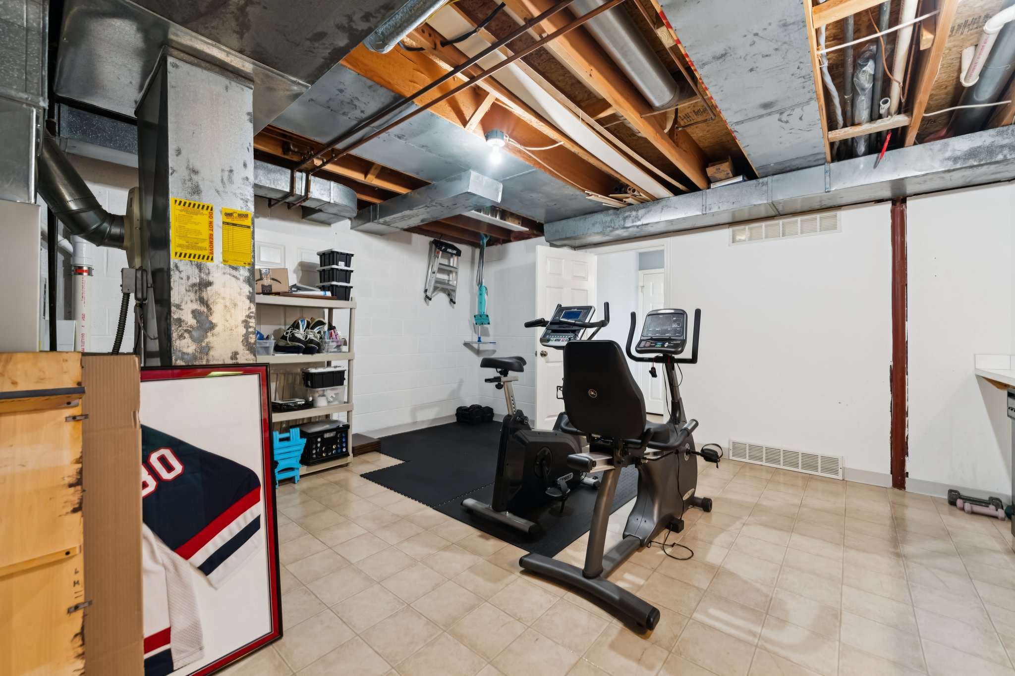 E Lake Rd-S2402-063.jpg