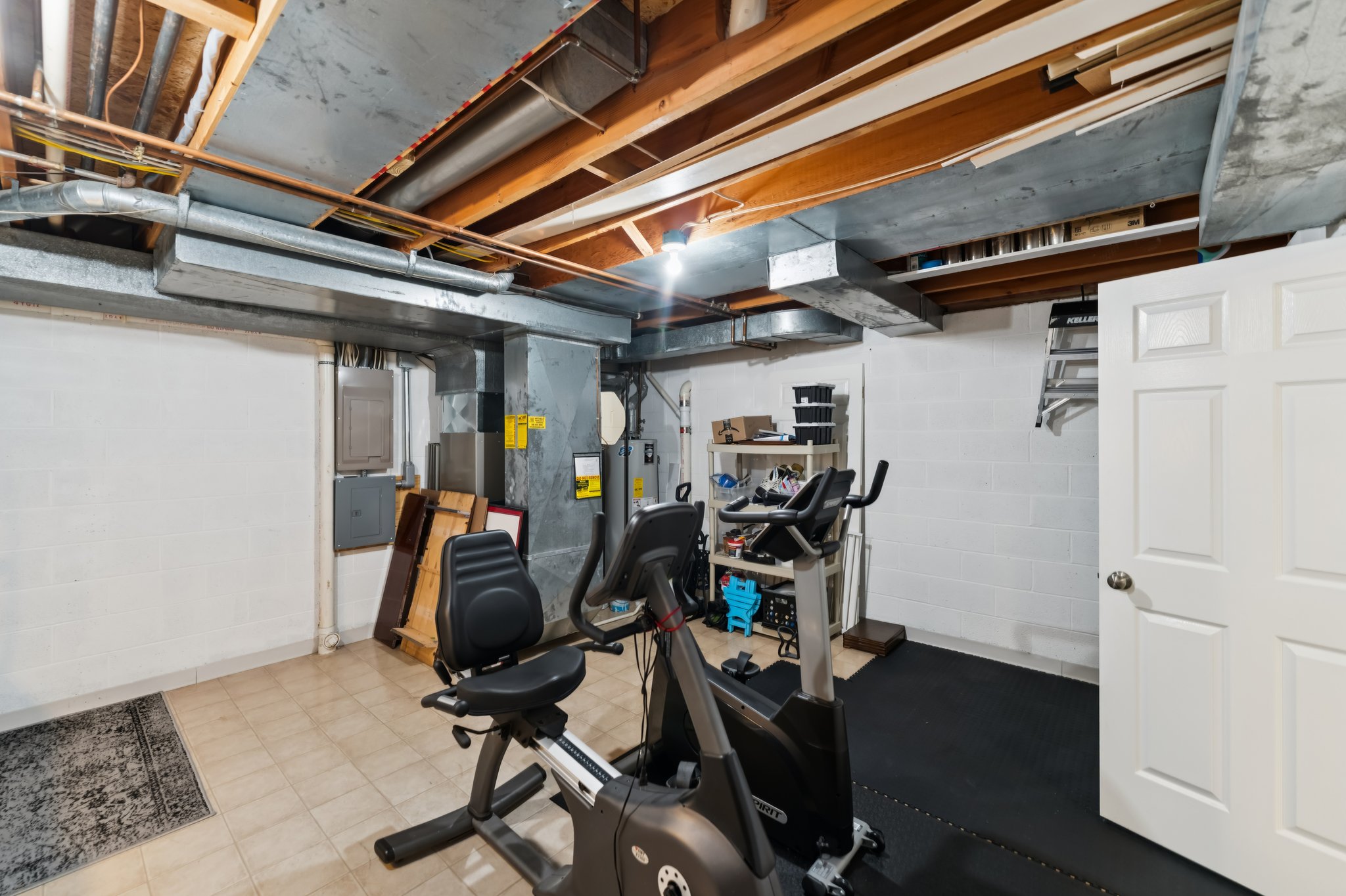 E Lake Rd-S2402-064.jpg