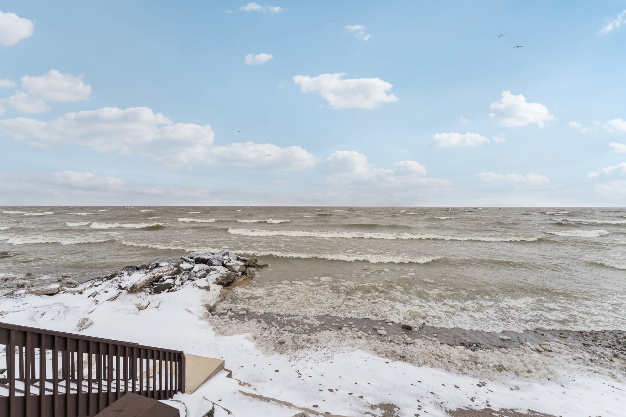 E Lake Rd-S2402-065.jpg