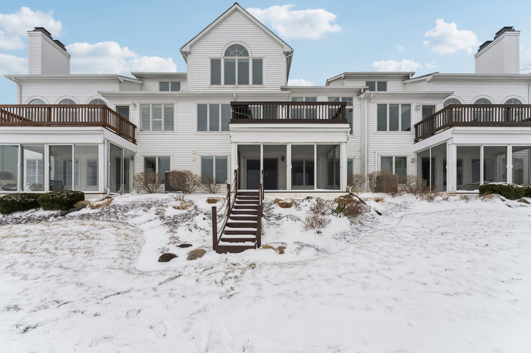 E Lake Rd-S2402-069.jpg