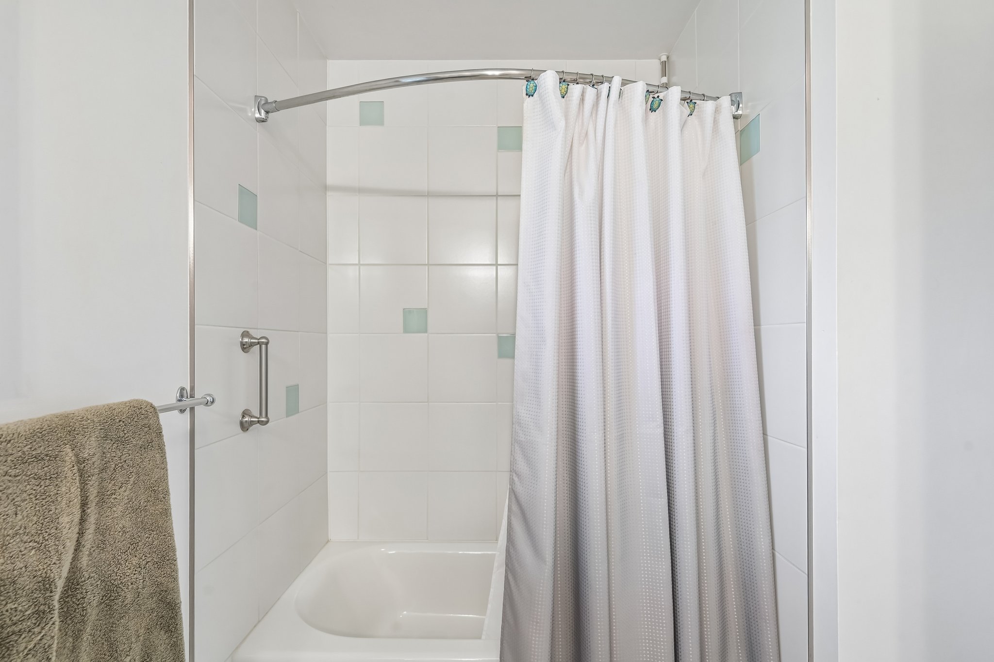 Cheviot Pl-S2205-029.jpg