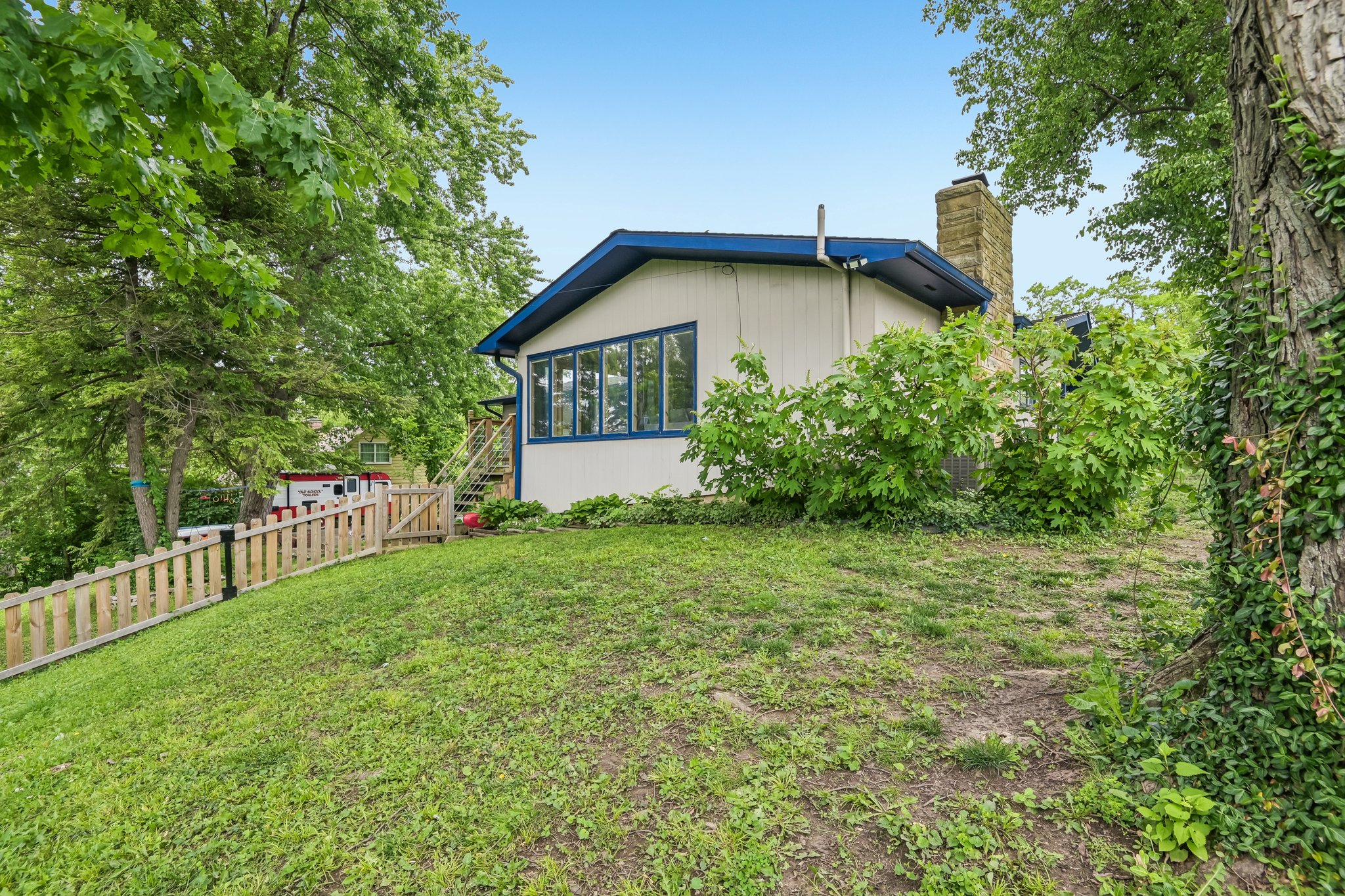 Cheviot Pl-S2205-053.jpg
