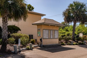  Photo 40