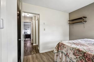 Oak Ln-S2609-8-003.jpg