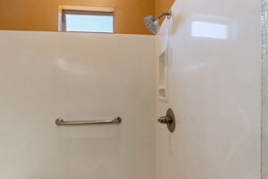  Photo 34