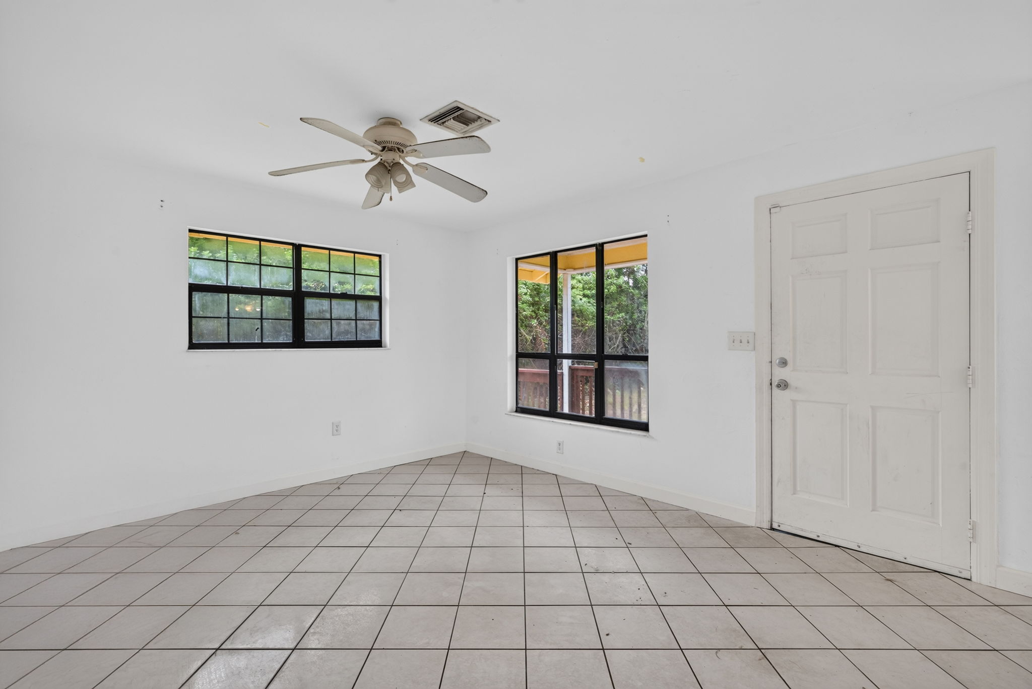 Living Room 1 of 3