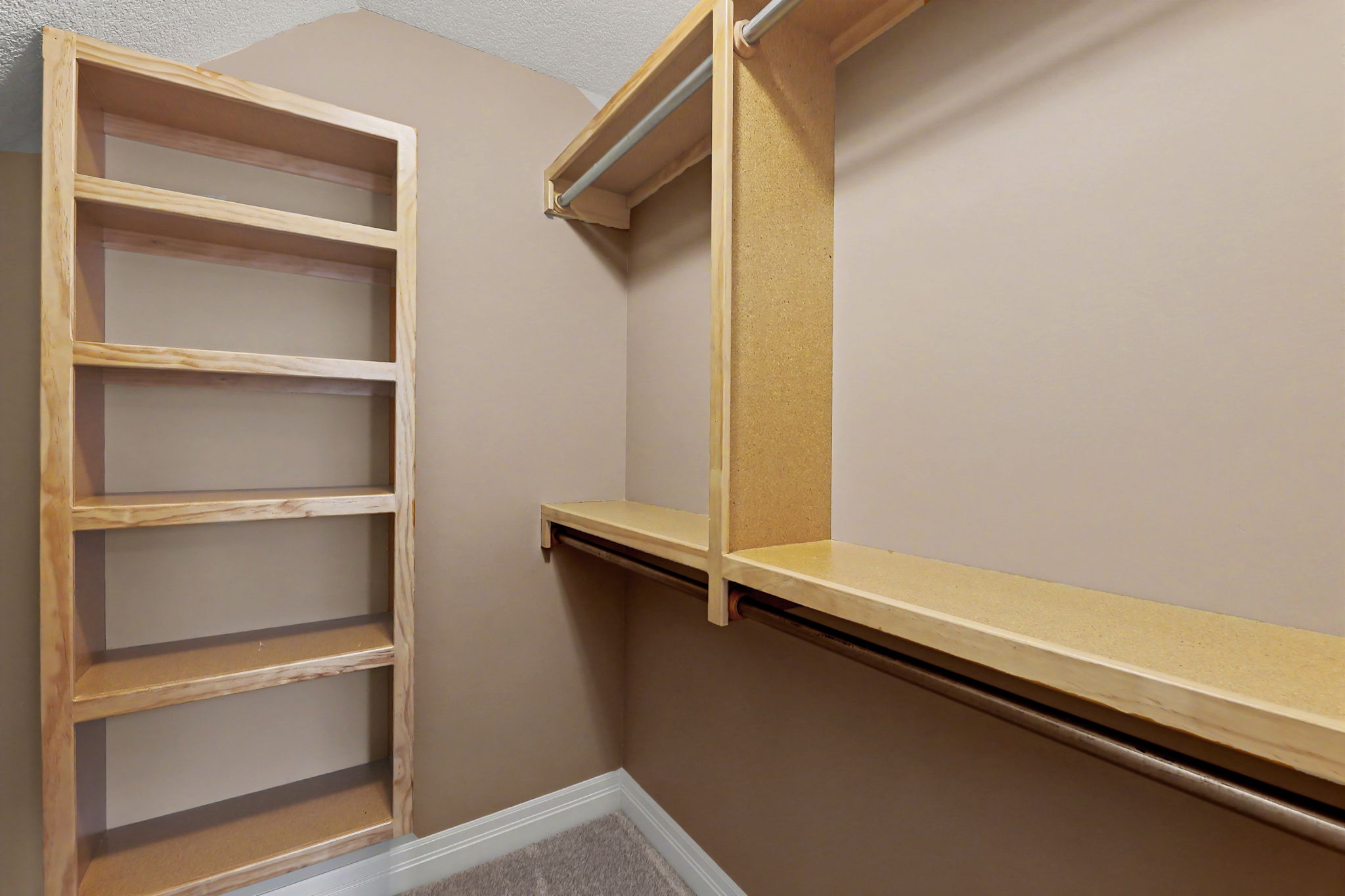  Photo 47