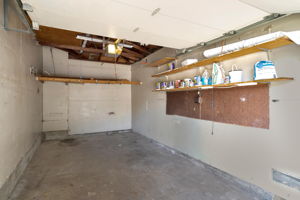 33_F8_37436JosephSt_025
