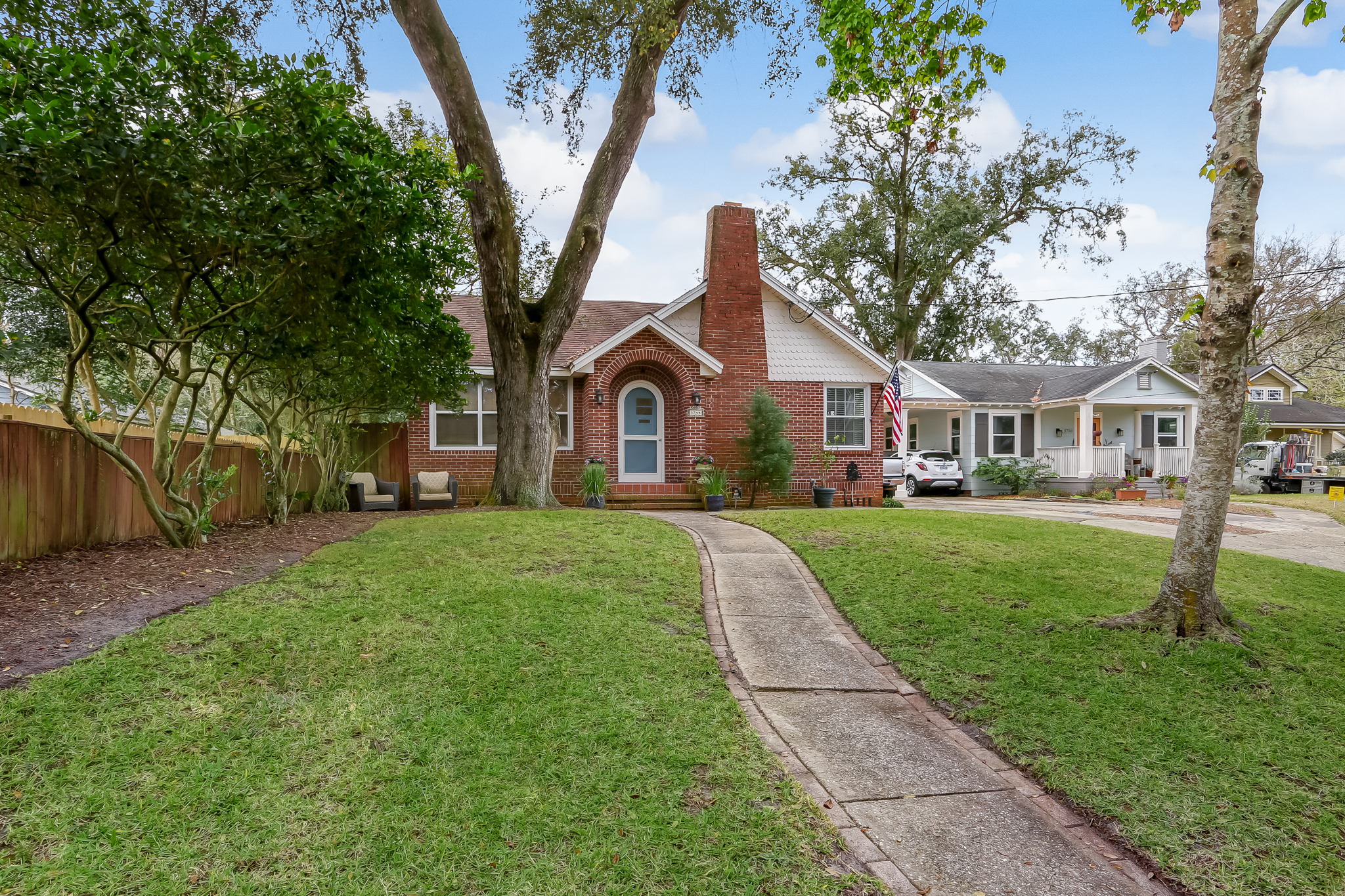Welcome to 3744 Glencove Avenue