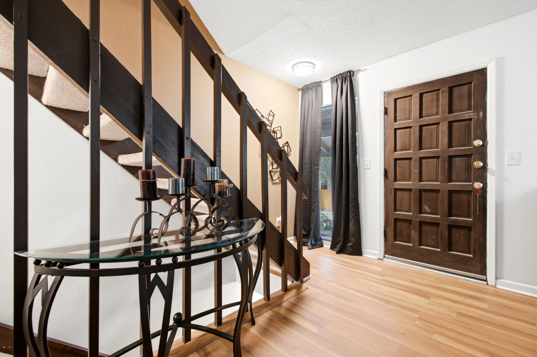  Photo 44
