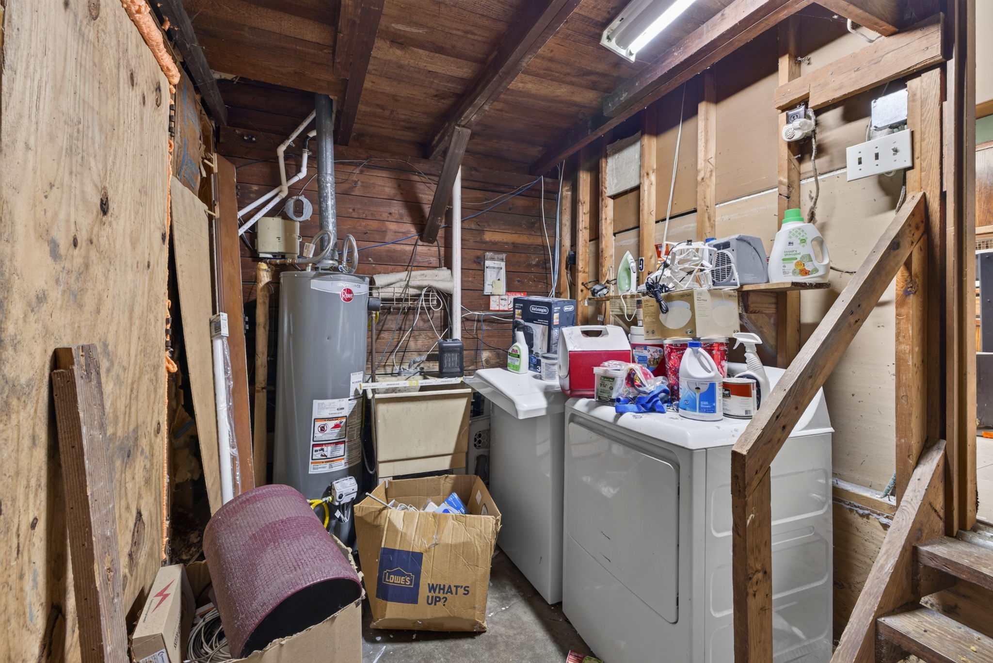 Utility Room off Kitchen