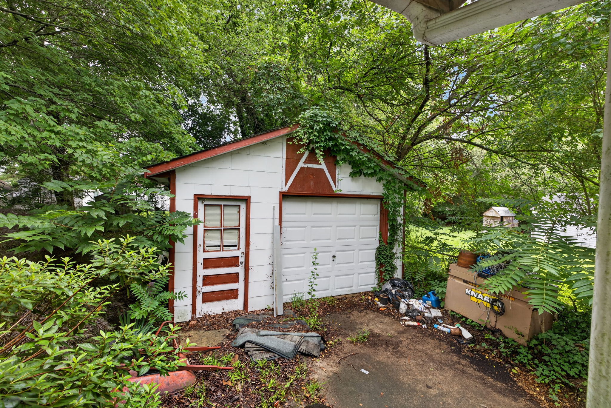 Detached Garage/Workshop