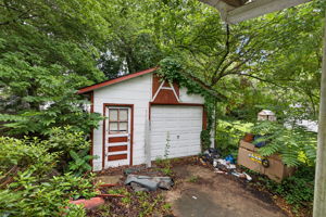 Detached Garage/Workshop