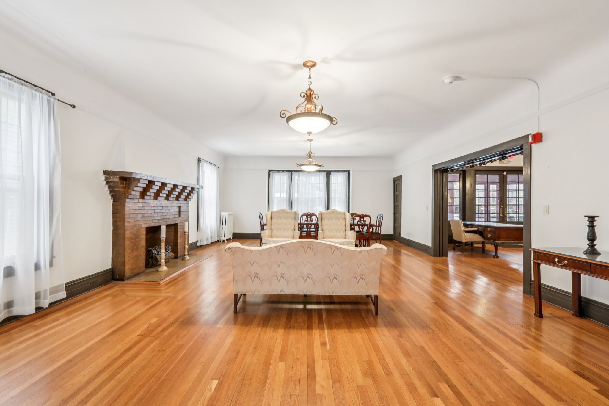 Fairmount Ave-S1812-015.jpg