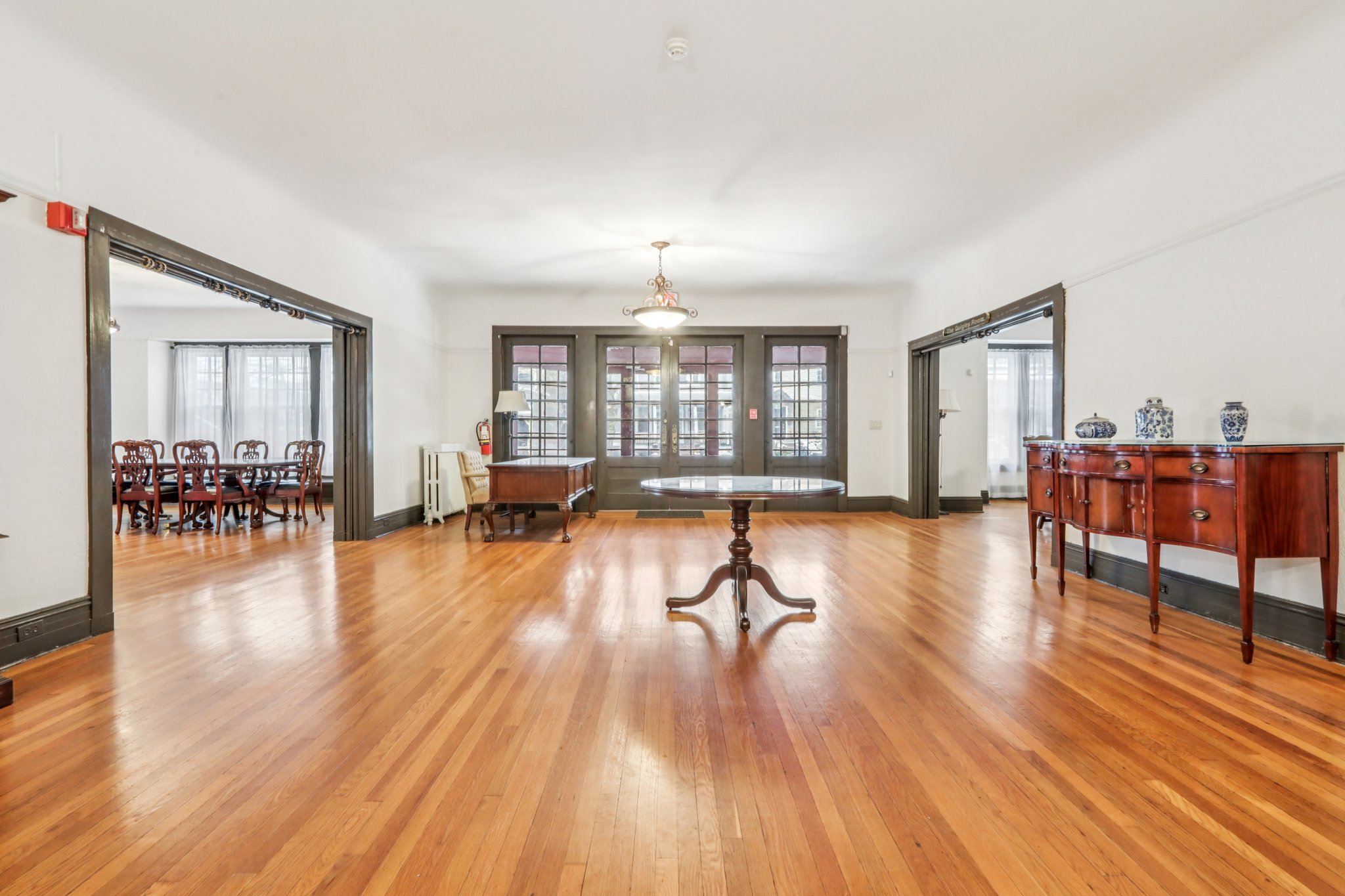 Fairmount Ave-S1812-050.jpg