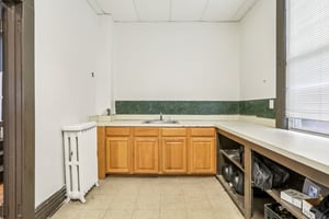 Fairmount Ave-S1812-056.jpg