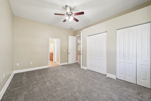 Nora Ave-S2009-028.jpg