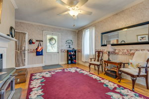  Photo 4