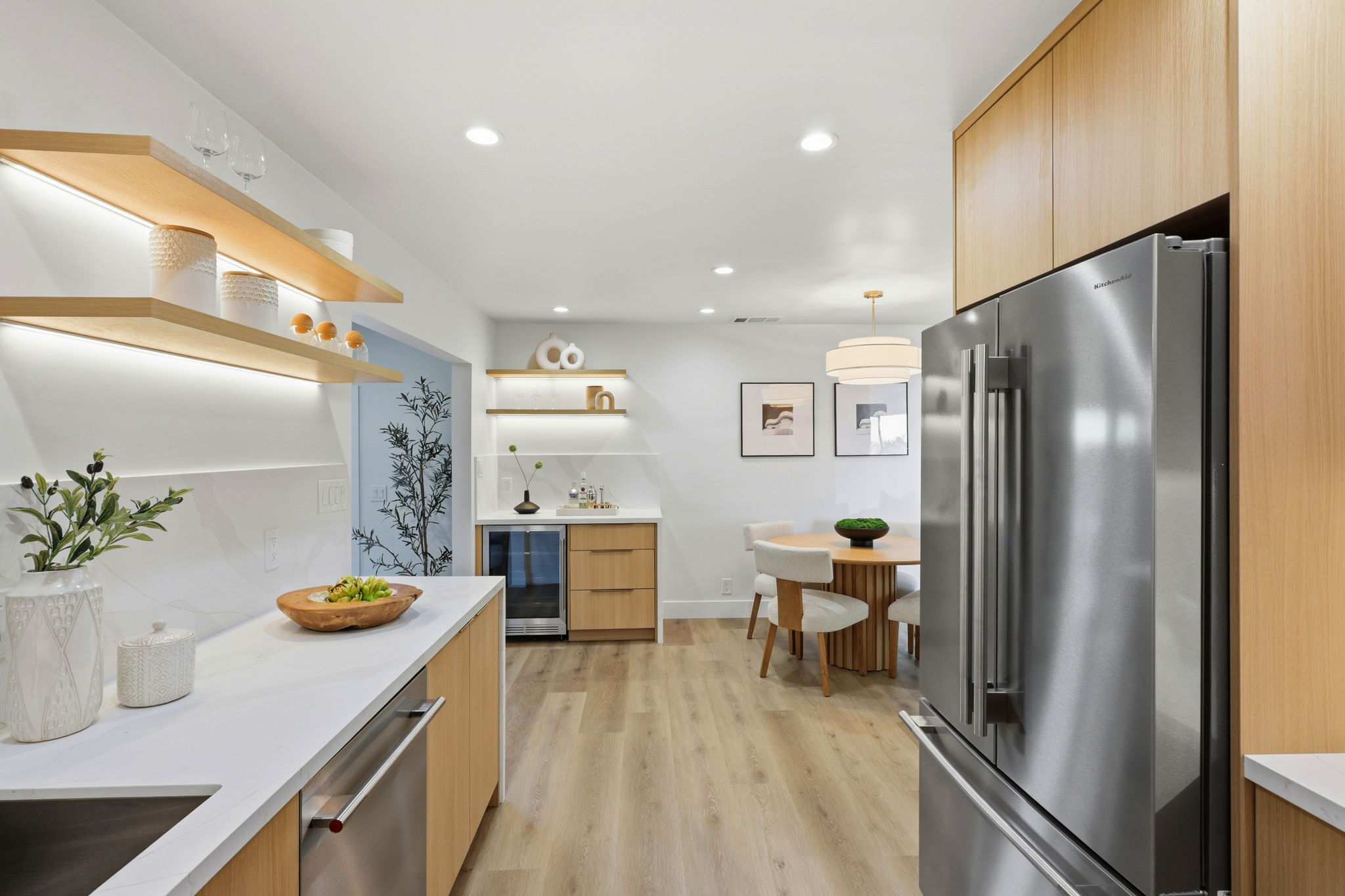 013_F8_3750 Elston Dr